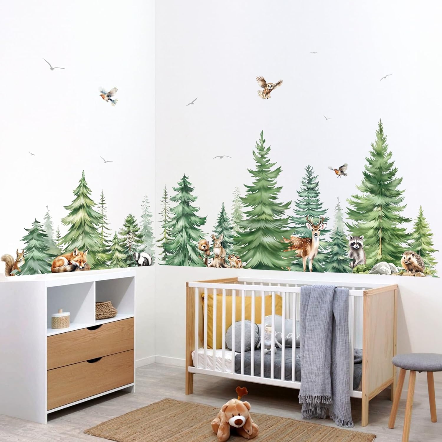 Large Watercolor Pine Tree Ani - Baby Nursery Wall Stickers recensione e prezzo