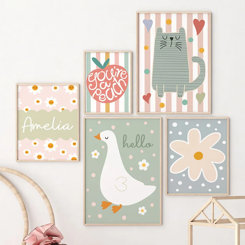 Cartoon Cat Duck Bird Apple Cu - Baby Nursery Name Wall Art recensione e prezzo